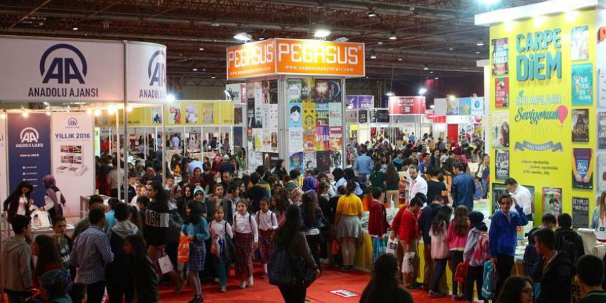9. Kocaeli Kitap Fuarı'na ziyaretçi ilgisi