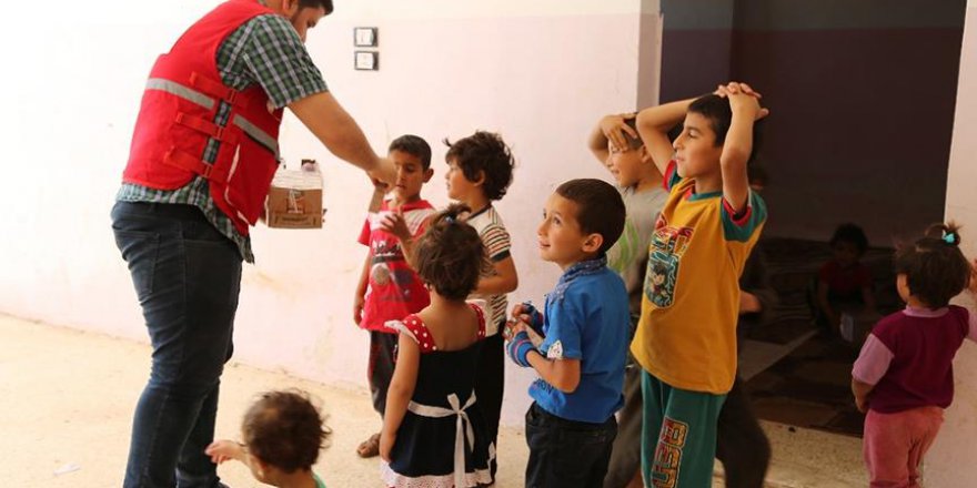 Kızılay'dan İdlib yetimhanelerine yardım