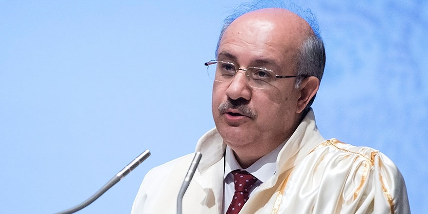 Rektör, öğrencilere en çok kazandıracak 10 mesleği açıkladı