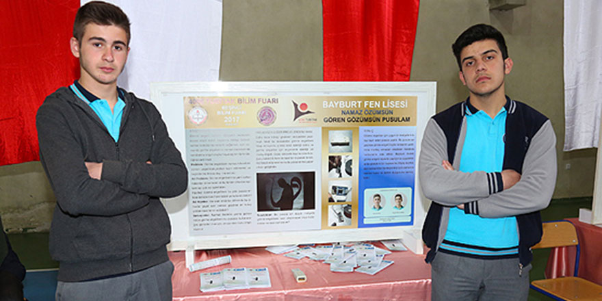 Görme engelliler için 'kıble bulucu cihaz' yaptılar