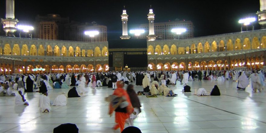 İşitme engellilere yarışmayla umre