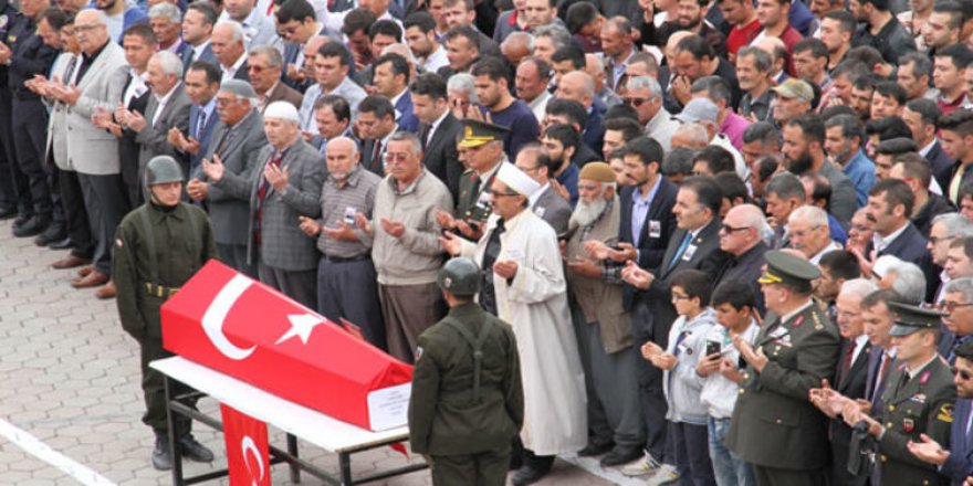 İmam babadan şehide son görev