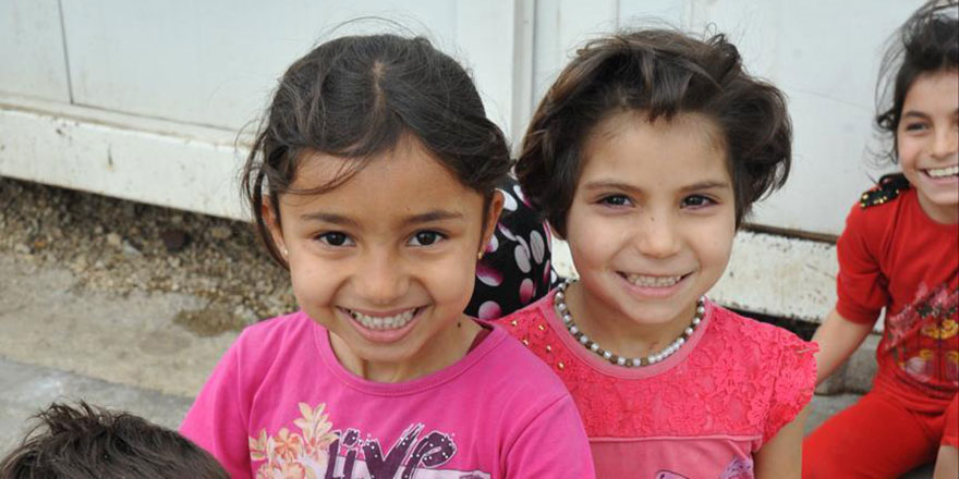 Çadır kentlerin gülen gözleri