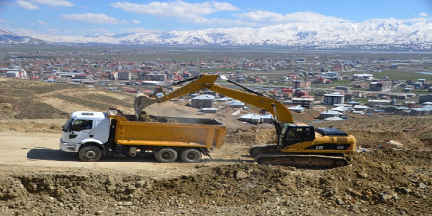 Terör mağdurlarının yüzü yeni konutlarla gülecek