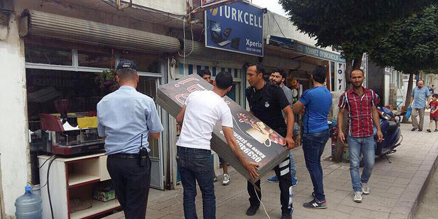 Hatay'da Arapça tabelalar kaldırdılar İngilizce tabelalara dokunmadılar