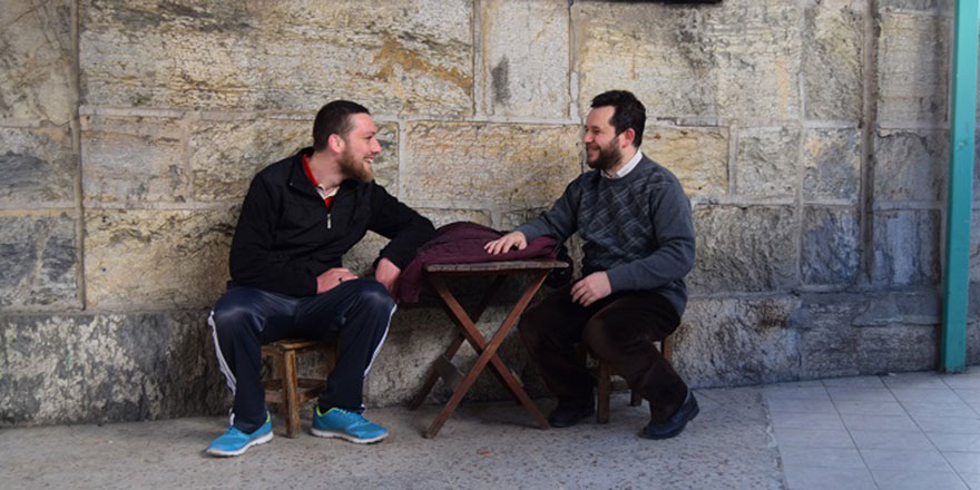 Mihrabın değil, mahallenin imamı