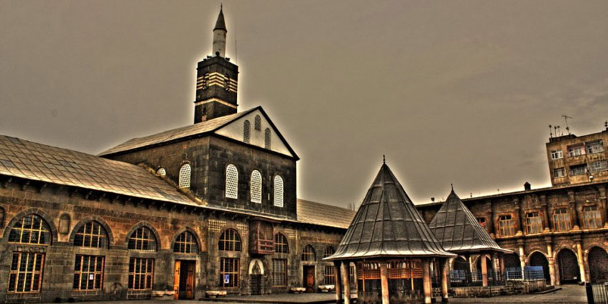 24 Haziran Diyarbakır İmsak Vakti | Diyarbakır'da son sahur saat kaçta?