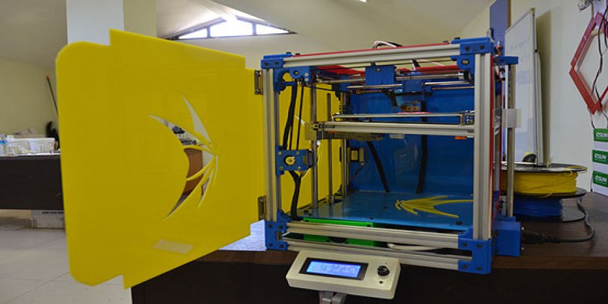 Harçlıklarından artırarak üç boyutlu yazıcı yaptılar