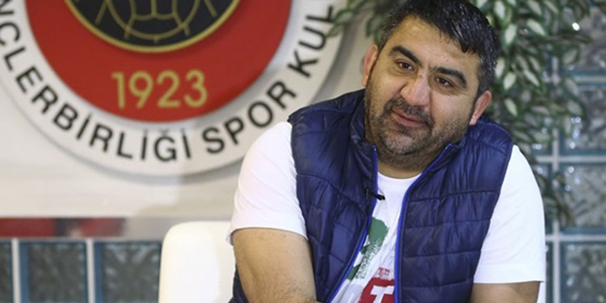 Futbolcuya oruç tutma diyebilir misin?