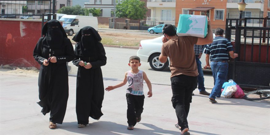 750 Suriyeli ailenin yüzü güldü