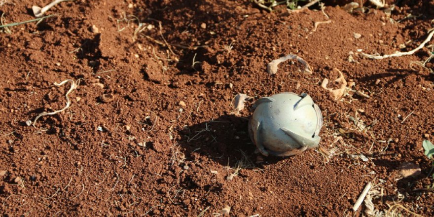 Suriye'de patlamamış bombalar tehlike oluşturuyor