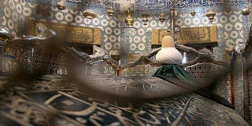 Eyüp Sultan Türbesi ramazanda 24 saat açık