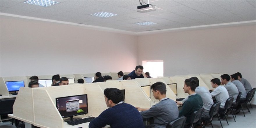 Bu okulun mezunlarına istihdam garanti