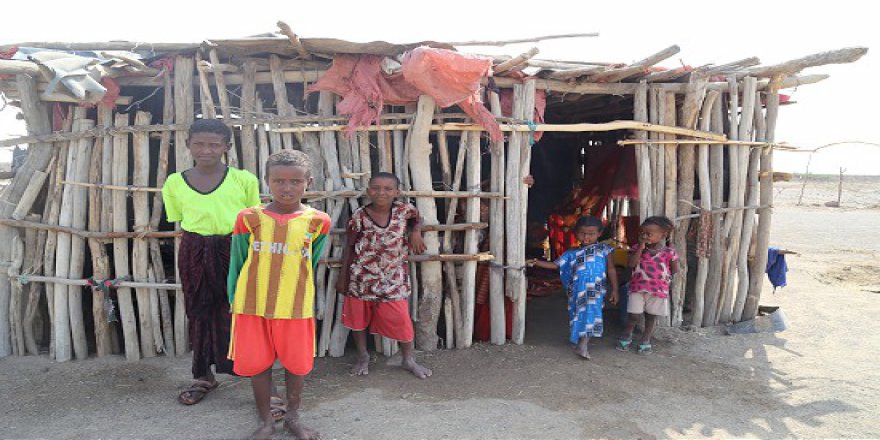 Ayrulafa kabilesinin iftarı yoğurt ve ekmek