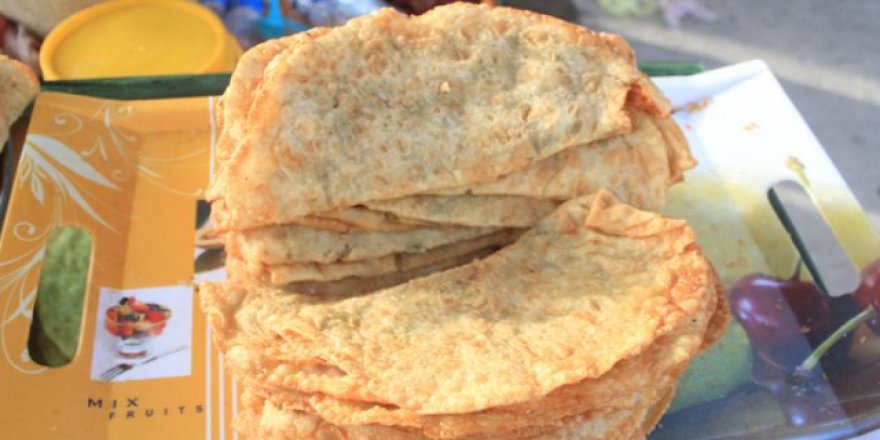 Afganistan'da iftar sofralarının vazgeçilmezi 'Bulani'