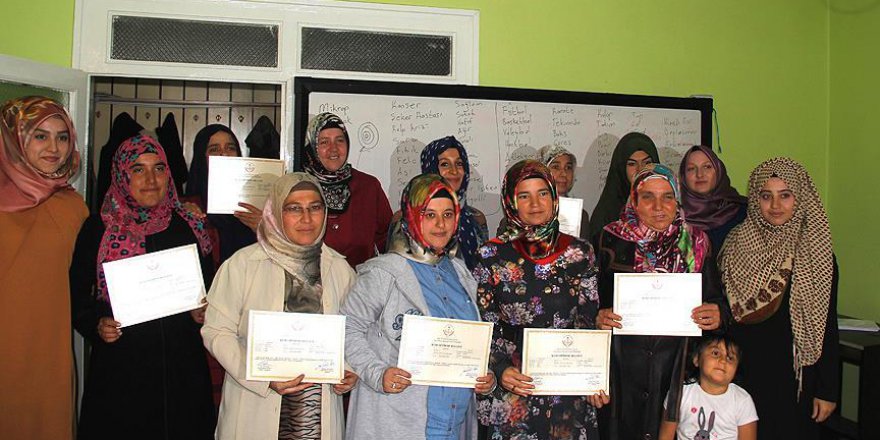 İşitme engellilerin Kur'an-ı Kerim öğrenme heyecanı