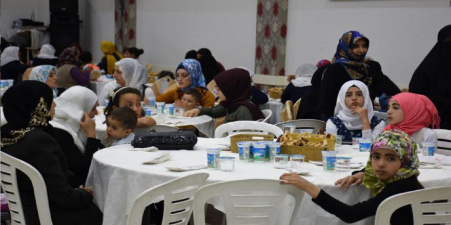 Batman'da 500 yetim çocuk için iftar sofrası kuruldu