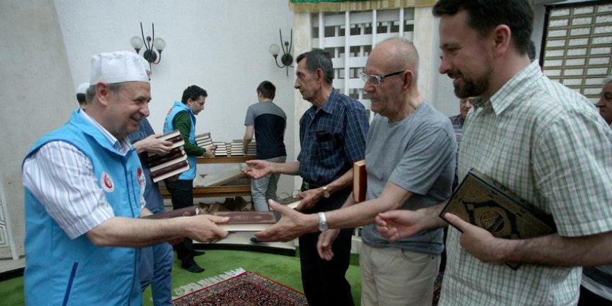 TDV'den Hırvatistan'a Boşnakça Kur'an-ı Kerim meali