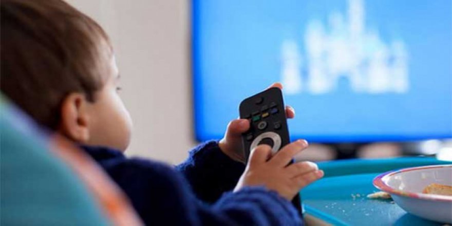 Çocuk odalarındaki televizyon obezite riskini artırıyor