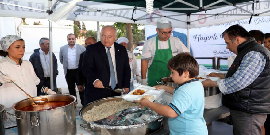 İftar vermek için 5 ay önceden sıraya giriyorlar