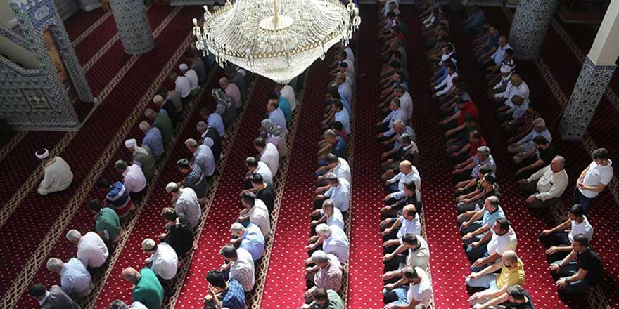 İngiliz üniversitesinin yaptığı Namaz anketinin sonuçları açıklandı