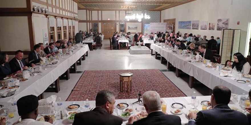 Büyükelçi Kılıç'tan Amerika Diyanet Merkezinde iftar