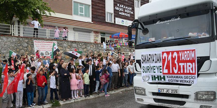 Suriyeli öğrencilerden ülkelerine insani yardım