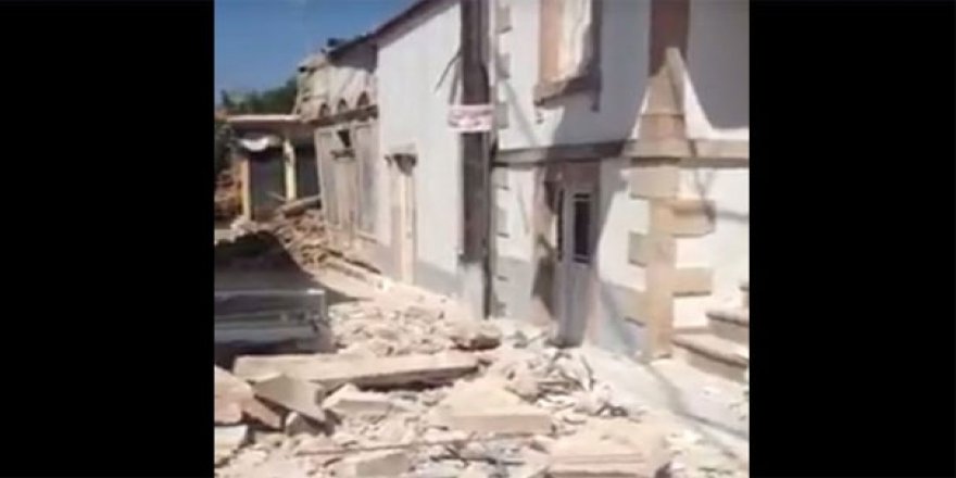 Deprem nedeniyle Midilli'de binalar yıkıldı