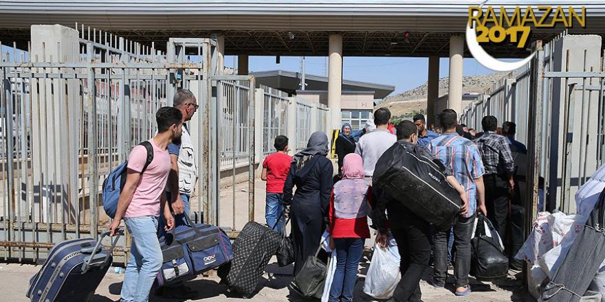 Cilvegözü Sınır Kapısı'nda ramazan geçişleri devam ediyor