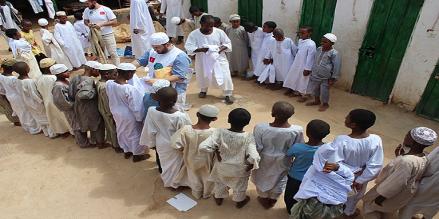 Hüdayi Vakfı ramazanda Sudanlıları yalnız bırakmadı