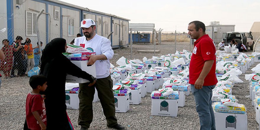 Türk Kızılayı ve Hüdayi Vakfı'ndan Musullu sığınmacılara yardım