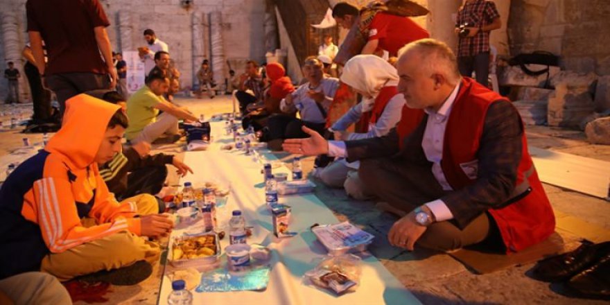 13 Mayıs 2019 İstanbul iftar vakti | İstanbul'da iftar saat kaçta?