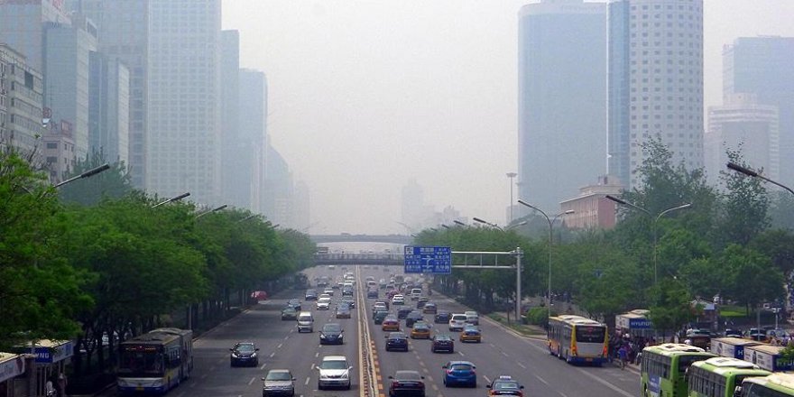 Çin'de robot kurye hizmete başladı