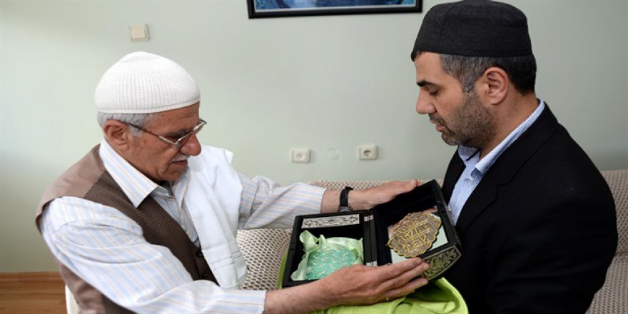 Sakal-ı Şerif 250 yıldır onlara emanet