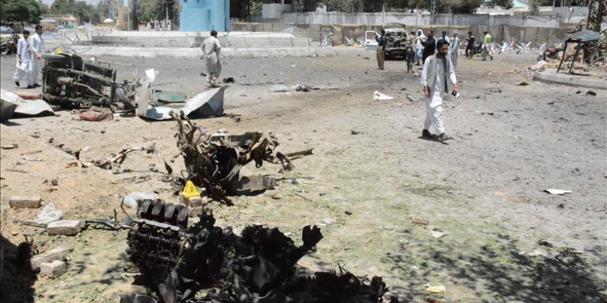 Pakistan'daki bombalı saldırılarda ölü sayısı 63'e yükseldi