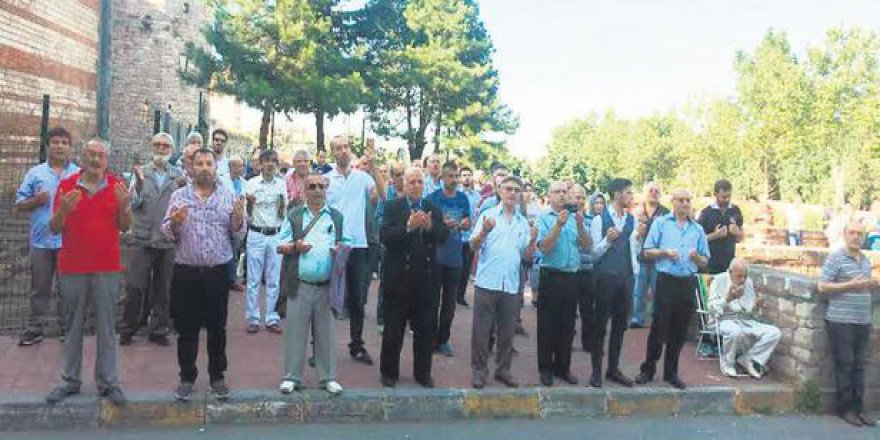 Silivrikapı’da 493 yıllık dua