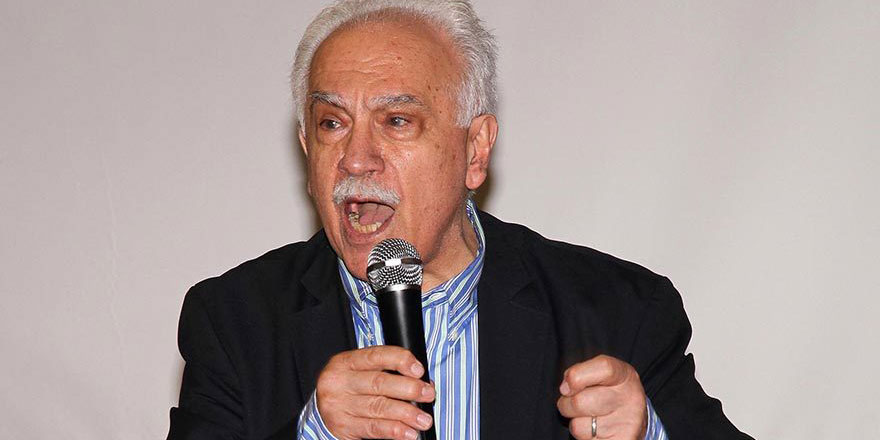Perinçek, okullardaki mescitleri kapattıracak!
