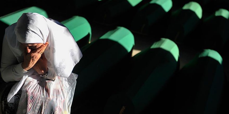 Hollanda'dan Srebrenitsa soykırımı kararı