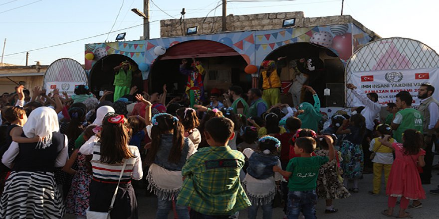 Suriyeli çocukların bayram sevinci