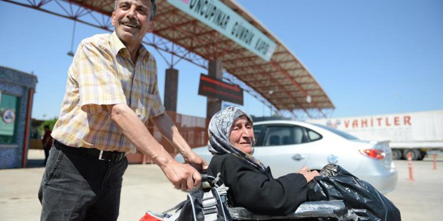 Suriyeli sığınmacıların bayram sonrası Türkiye'ye dönüşleri sürüyor