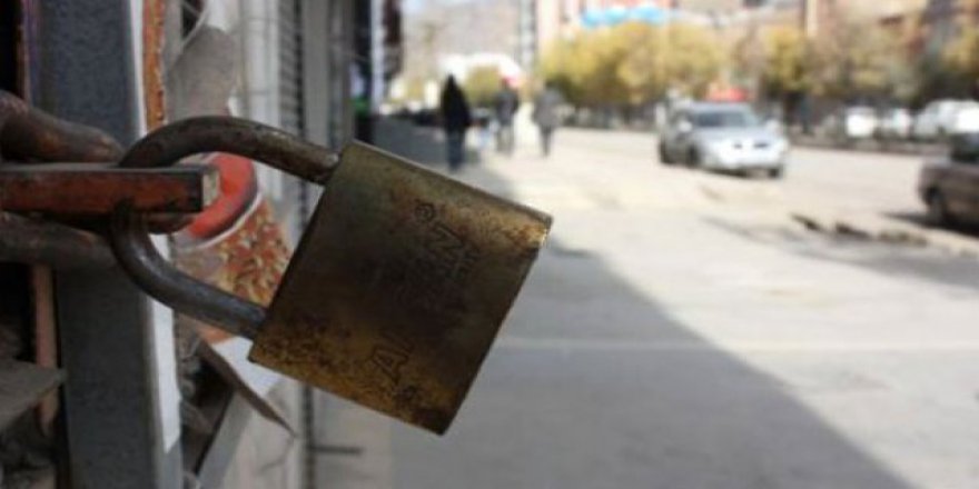 Üç il 4 günlük sokağa çıkma kısıtlamasından muaf tutuldu