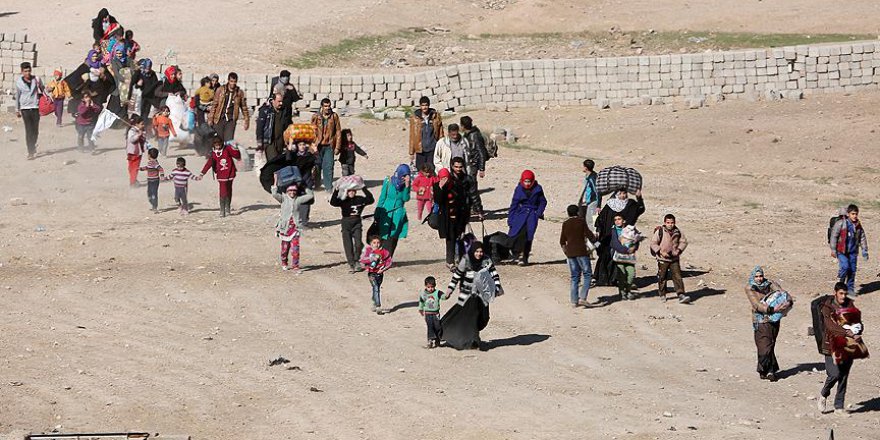 DEAŞ, Musul'dan kaçan sivillere saldırdı: 32 ölü