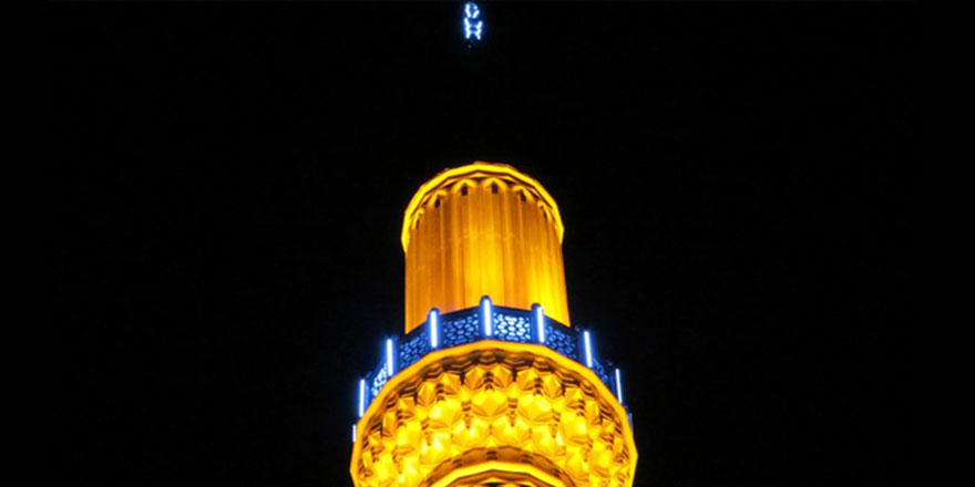 Gece saat 00.13'te 90 bin camiden selalar yükselecek