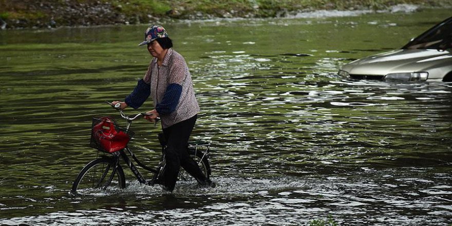 Çin'in başkenti şiddetli yağışa teslim