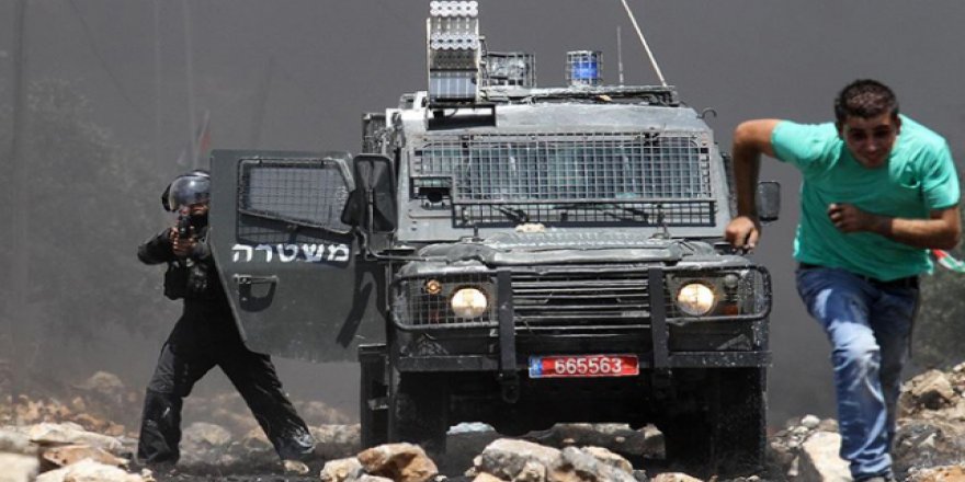 İsrail askerleri Gazze sınırında iki kişiyi yaraladı