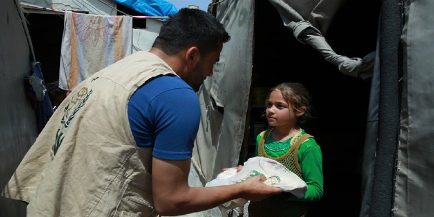 İHH'dan Suriye'de 6 ayda 200 milyon ekmek yardımı