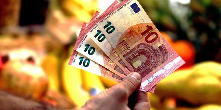 Hollanda'da Müslüman aileye "sınıf fotoğrafı" tazminatı