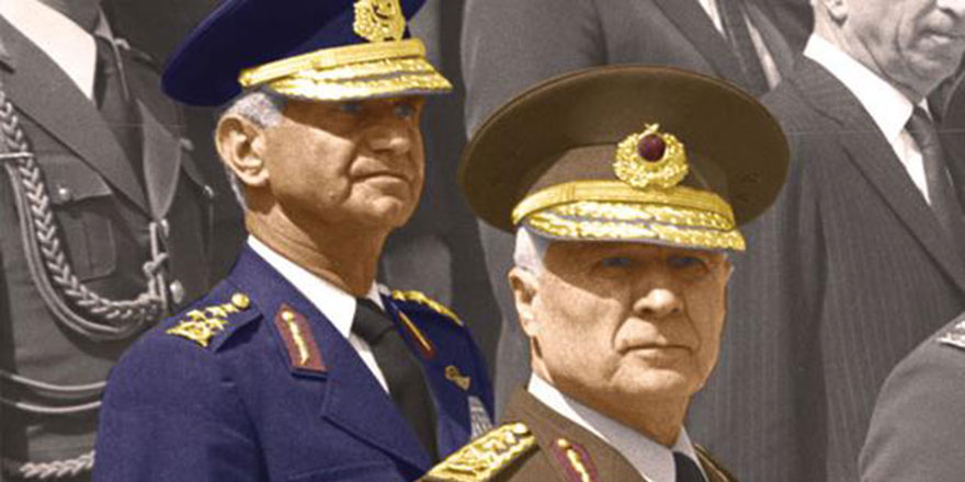 12 Eylül darbecilerinin apoletleri bile sökülmedi!