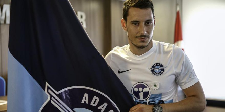 Bosnalı Futbolcu Soykırım'a dikkat çekti