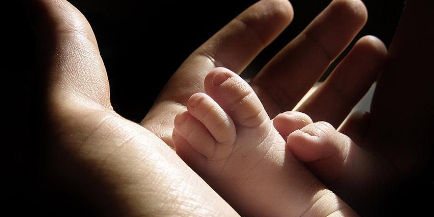 Gazze'de bir bebeğe 'Katar' ismi verildi